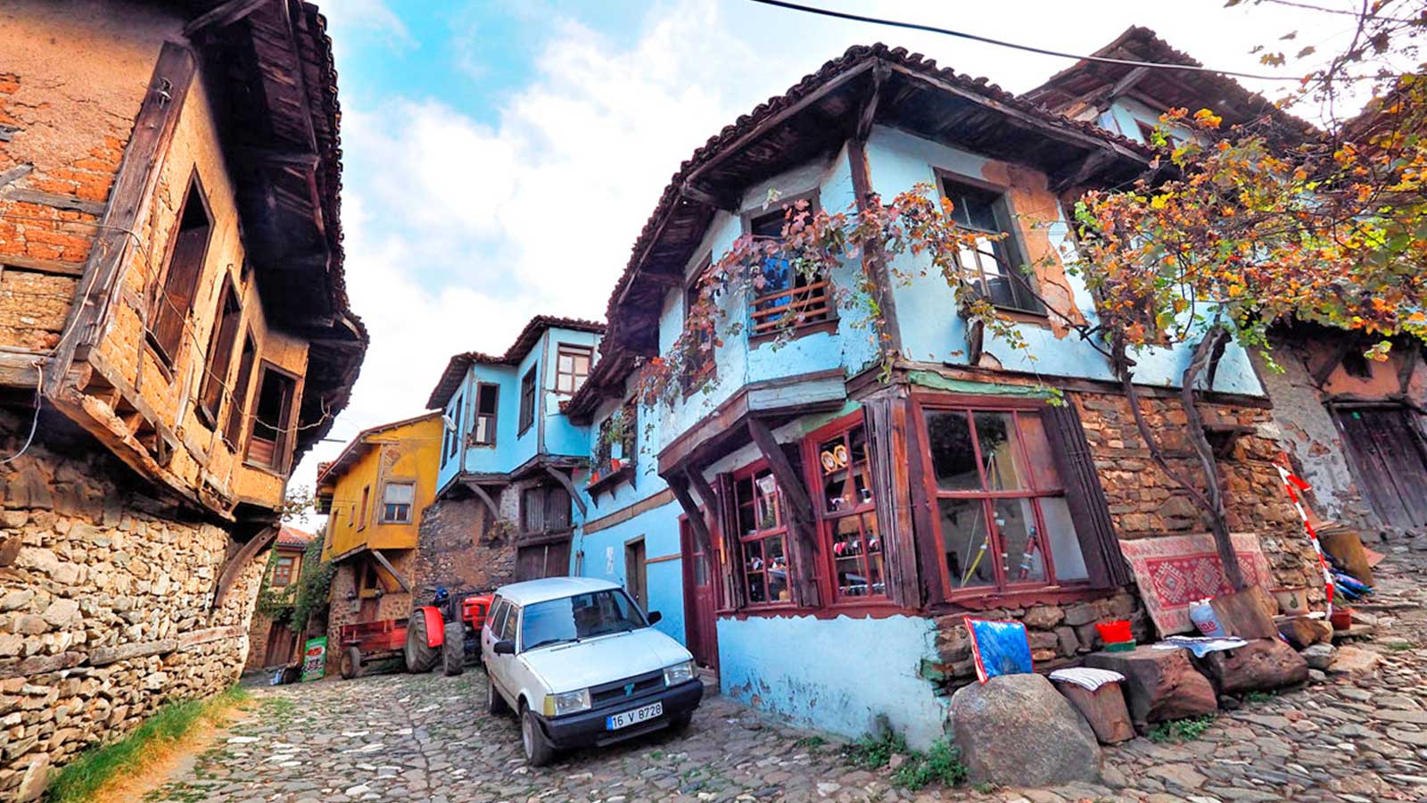 Cumalikizik القرية العثمانية