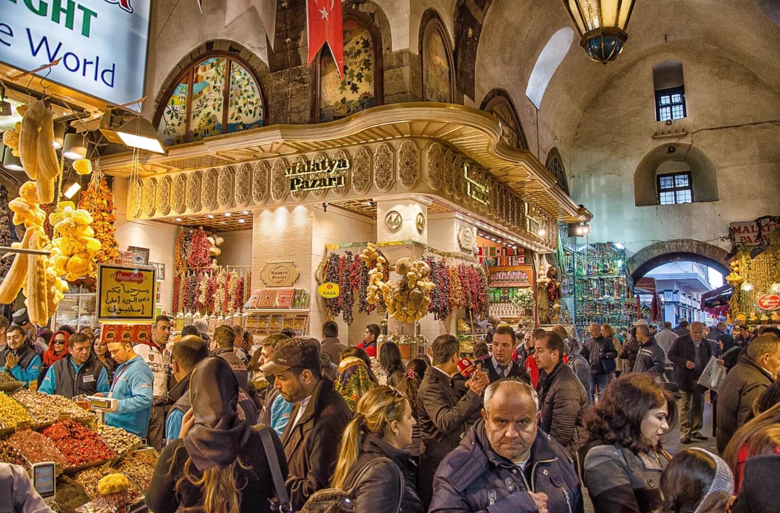 السوق المصري في اسطنبول 